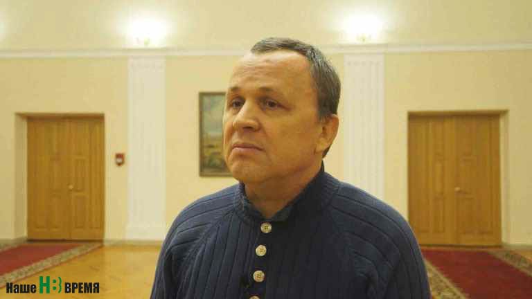 Сергей Петрович ТЮТЮННИК, писатель, главный редактор газеты «Военный вестник Юга России» Сергей Петрович ТЮТЮННИК, писатель, главный редактор газеты «Военный вестник Юга России»