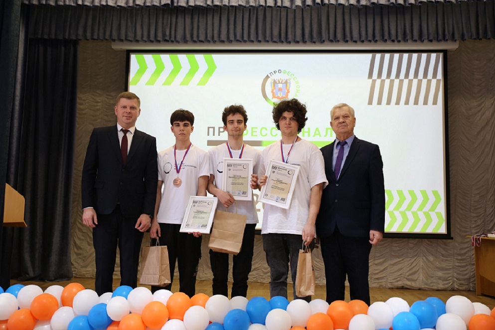 Профессионалы Мелитополь.JPG