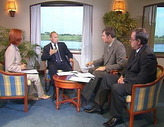 Путин и журналисты.jpg