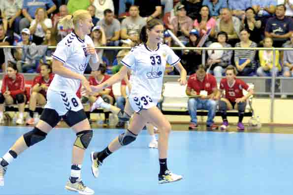 В этой игре Анна Сень (№8) и Катя Ильина (№ 33) на двоих забросили четверть всех голов в ворота турчанок.