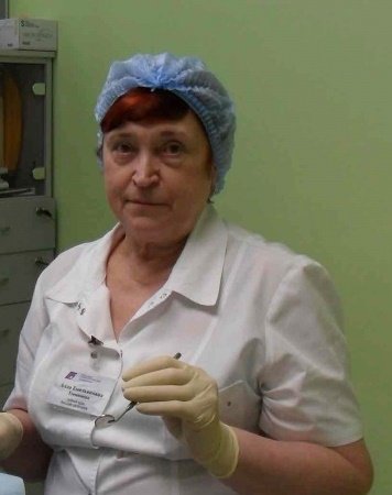 – Старшее поколение врачей должно передавать молодым докторам опыт, знания. Им это только на пользу, – говорит стоматолог, врач высшей категории, отличник здравоохранения, отличник стоматологии Алла УТЕМИШЕВА.