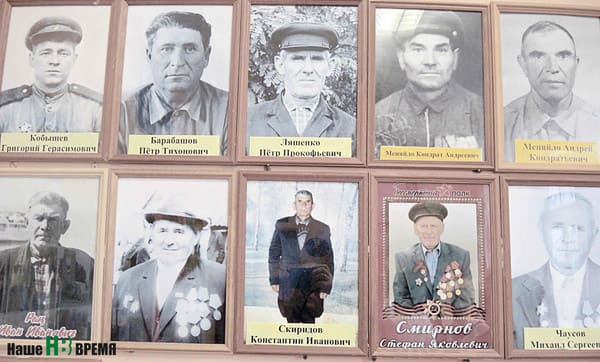 «Бессмертный полк» хутора Мокрая Ельмута... «Бессмертный полк» хутора Мокрая Ельмута...