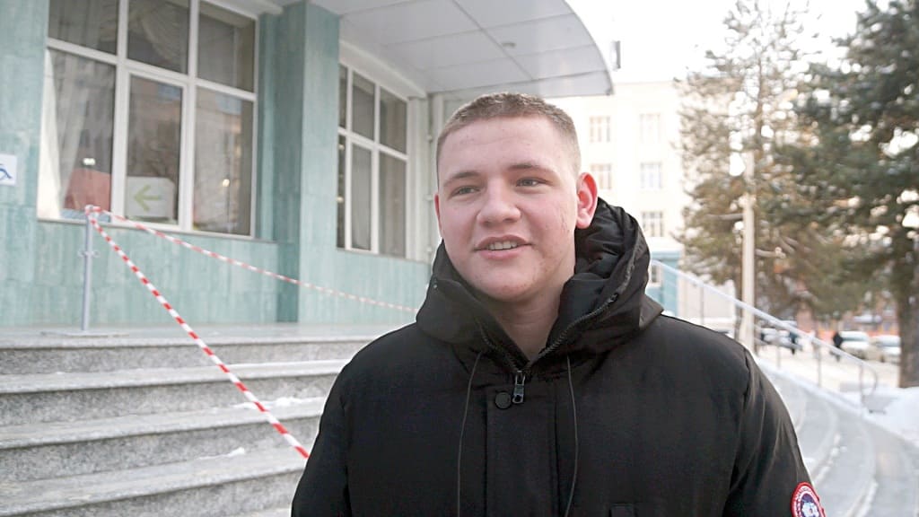 Валерий, 19 лет Валерий, 19 лет