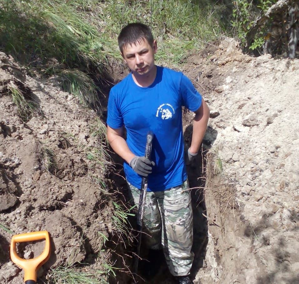 Поисковик аксайского отряда «Донцы» Николай Смыков Поисковик аксайского отряда «Донцы» Николай Смыков