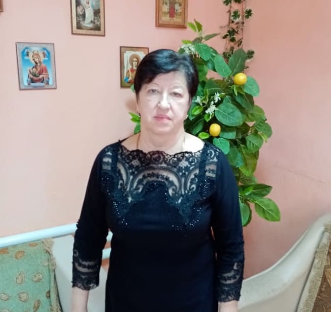 Валентина Николаевна НАЗАРОВА - 26 лет руководила домом-интернатом. Валентина Николаевна НАЗАРОВА - 26 лет руководила домом-интернатом.