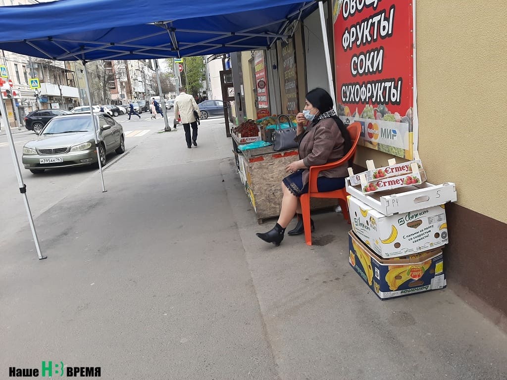 Пока оптовые рынки закрыты, в магазины нет поставок овощей.