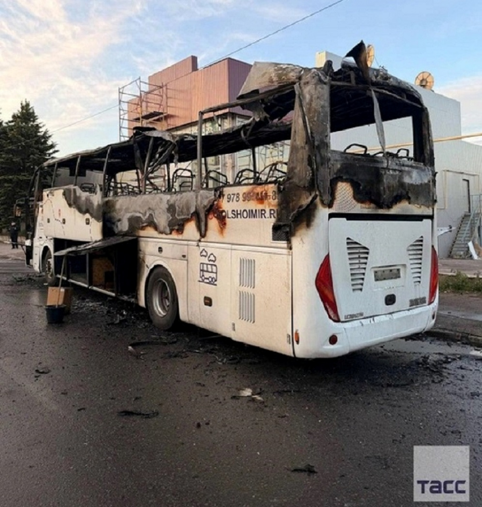 ПВО атака 3 июня автобус.jpg