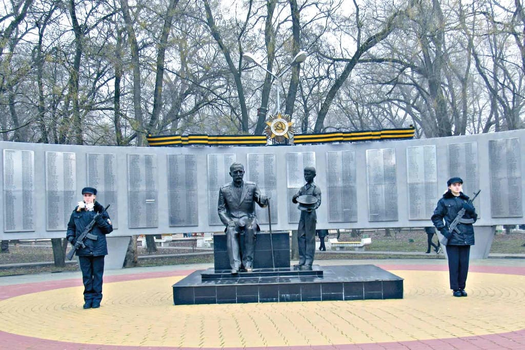 Мемориал памяти в городе Батайске.