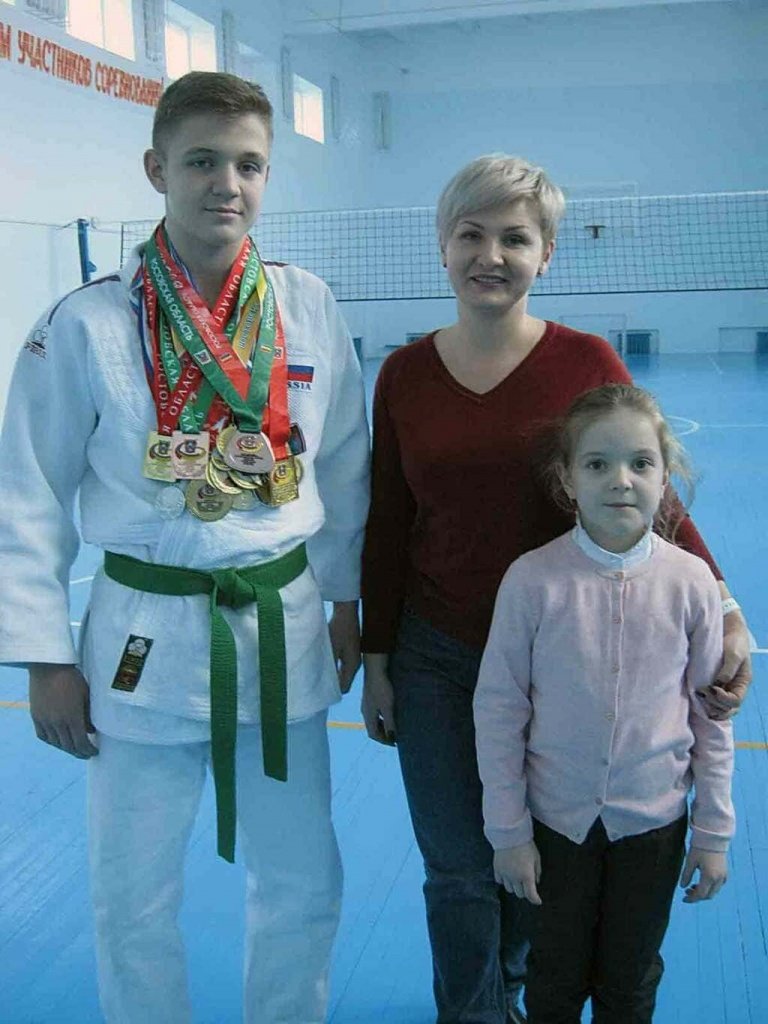 Нашей героиней была Дарья Ивановна Жукова. Теперь мы рассказываем о ее внуках и правнуках. Нашей героиней была Дарья Ивановна Жукова. Теперь мы рассказываем о ее внуках и правнуках.