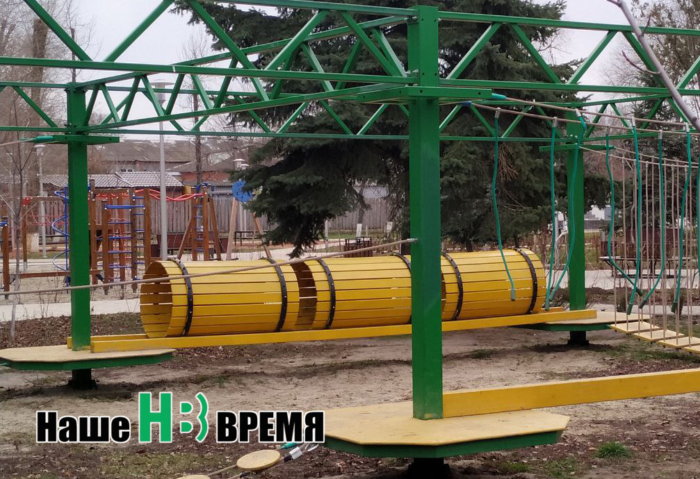 Здесь когда-то держали мёд. Здесь когда-то держали мёд.jpg