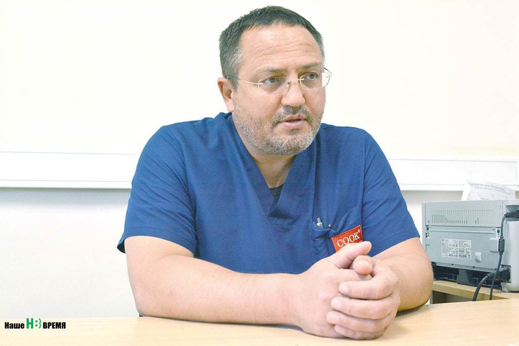 Заведующий отделением, главный эндовидеохирург Ростовской области Сергей ТОЛСТОПЯТОВ. Заведующий отделением, главный эндовидеохирург Ростовской области Сергей ТОЛСТОПЯТОВ.