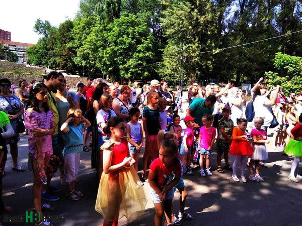 Жители Ворошиловского района уже привыкли: в «Дружбе» интересно бывает и взрослым, и детям.