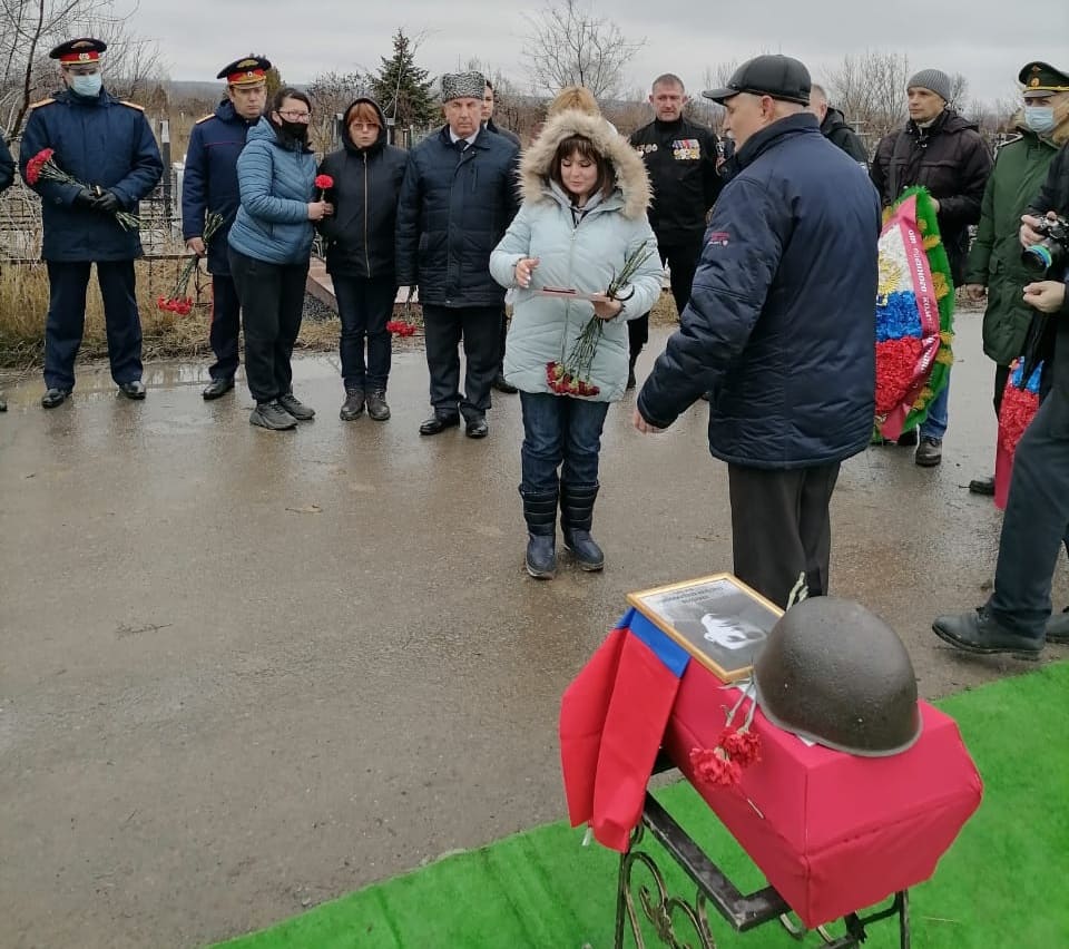 Подслушано в донском тульской. В Миллерово простились с военным. 200 Человека захоронили в Донском. Ростов прощание с воином 27 января.