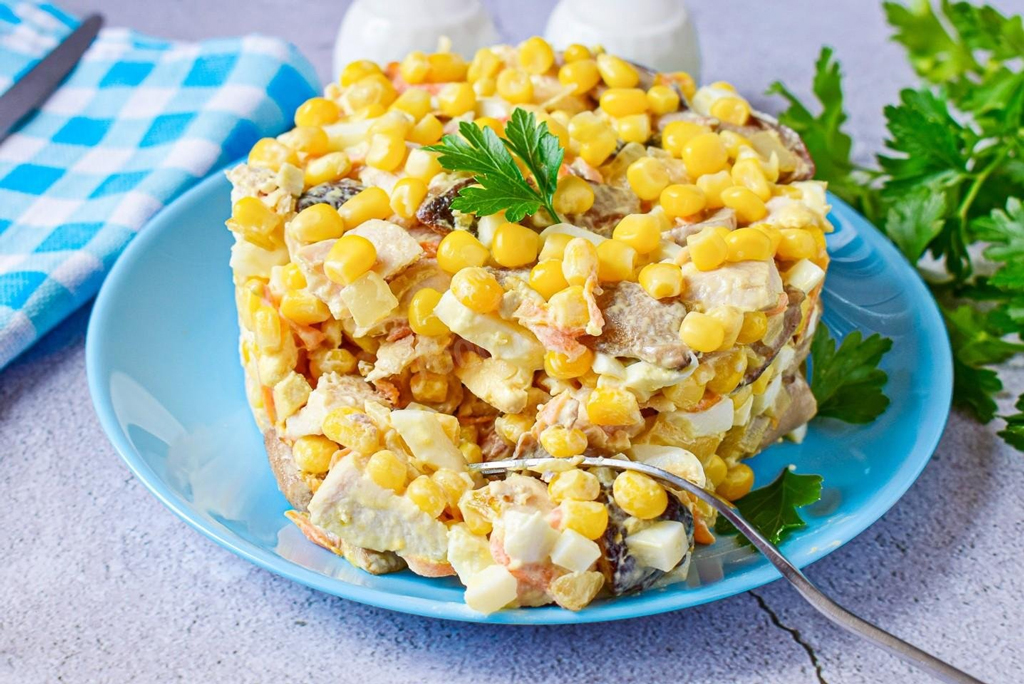 salat_iz_kopchenoy_kuricy_s_kukuruzoy_i_morkovyyu.jpg salat_iz_kopchenoy_kuricy_s_kukuruzoy_i_morkovyyu.jpg