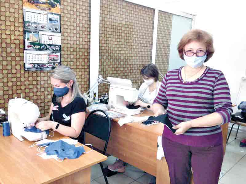 Руководитель «Каприза» Ирина ЗОЛОТУХИНА. Фото Марины РЯЗАНОВОЙ, газета «Донские огни» Руководитель «Каприза» Ирина ЗОЛОТУХИНА. Фото Марины РЯЗАНОВОЙ, газета «Донские огни»