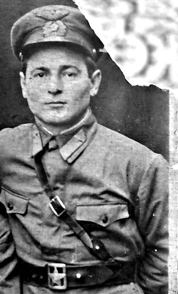 Алексей БАСОВ. Фото военных лет. Алексей БАСОВ. Фото военных лет.