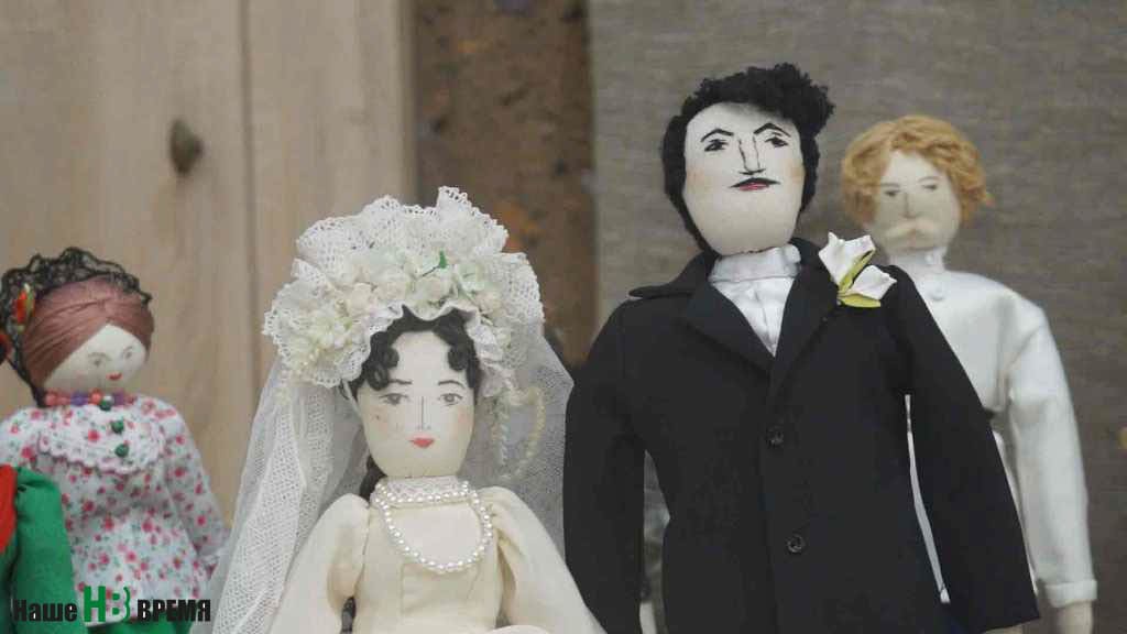 На выставке представили композицию «Свадьба Григория и Натальи» из романа «Тихий Дон».