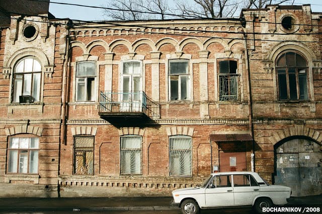  «Доходный дом Ионы Богуславского», Социалистическая, 97. Постройки конец XIX века. Разобран в 2017 году.