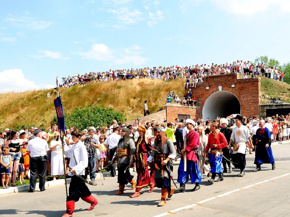 Азов имеет все шансы стать наряду с Таганрогом мощным туристическим кластером.