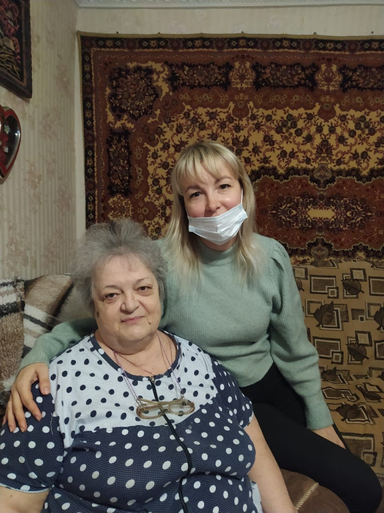 Лина Сергеевна Катамахина из города Шахты не ожидала, что в такой трудный год произойдет в ее жизни настоящее чудо – у нее появится новый друг – Евгения.