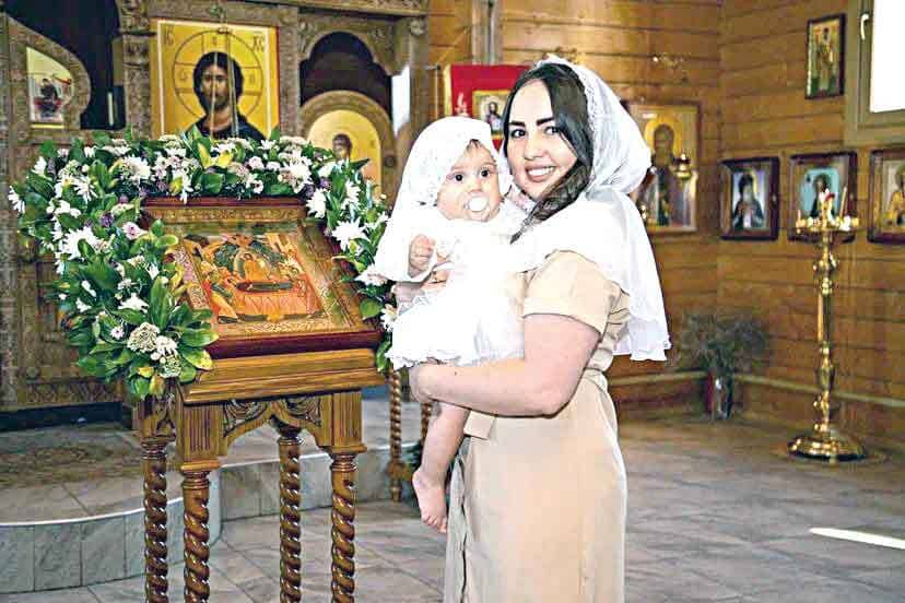 Диана ЖУРКИНА: «Моя самая большая любовь — моя крестница. В этих маленьких ручках столько нежности... Это точно ее праздник. Рада быть рядом с такой жизнерадостной и умной малышкой». Диана ЖУРКИНА: «Моя самая большая любовь — моя крестница. В этих маленьких ручках столько нежности... Это точно ее праздник. Рада быть рядом с такой жизнерадостной и умной малышкой».