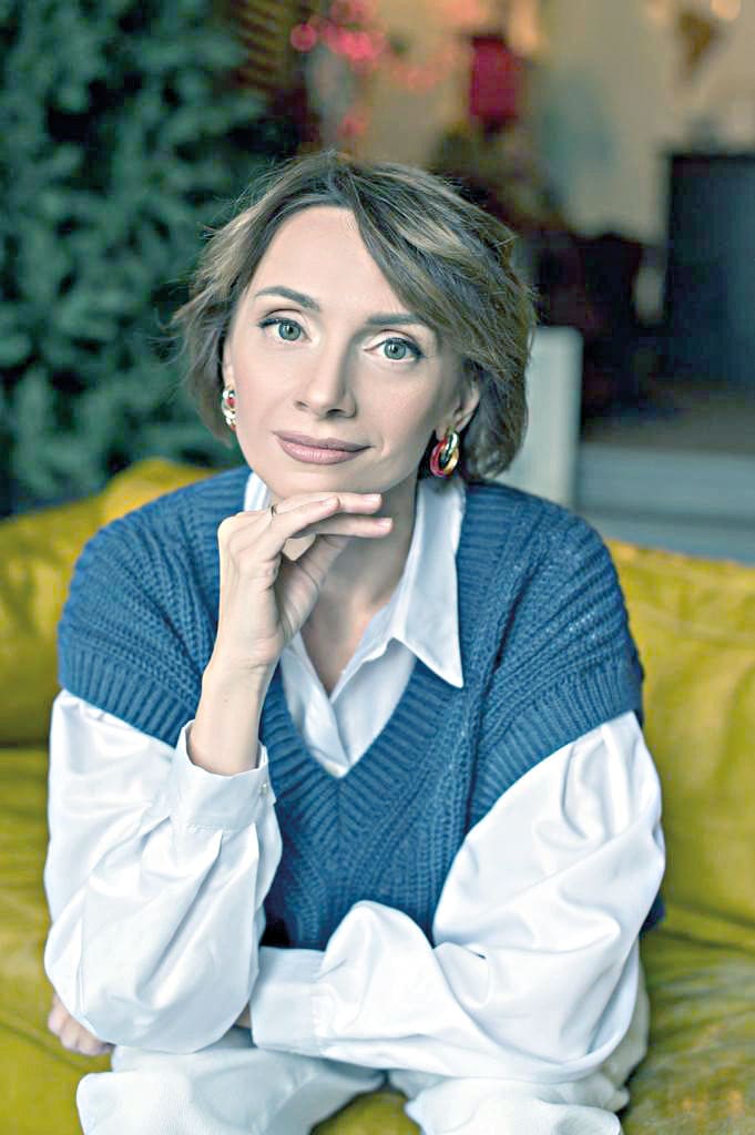 Представитель ВПК «Патриот», куратор международного детского патриотического конкурса «Родник Памяти» Снежана БЕСЧЁТНАЯ Представитель ВПК «Патриот», куратор международного детского патриотического конкурса «Родник Памяти» Снежана БЕСЧЁТНАЯ