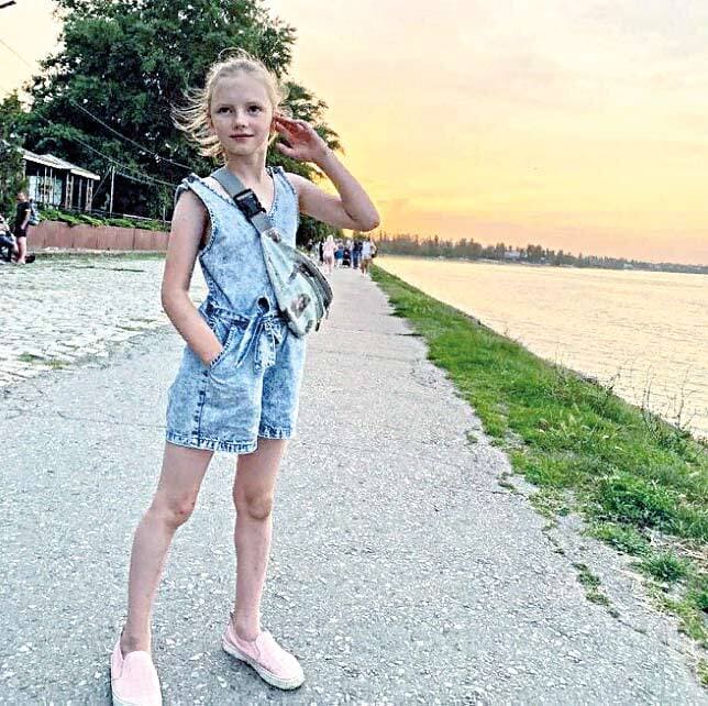 Варвара КОВАЛЬЧУК, г. Таганрог: «Золотом горит закат. Очень грустно, что прошёл первый месяц лета, но так радостно, что июль готовит путешествия, новые встречи, радостные события». Варвара КОВАЛЬЧУК, г. Таганрог: «Золотом горит закат. Очень грустно, что прошёл первый месяц лета, но так радостно, что июль готовит путешествия, новые встречи, радостные события».