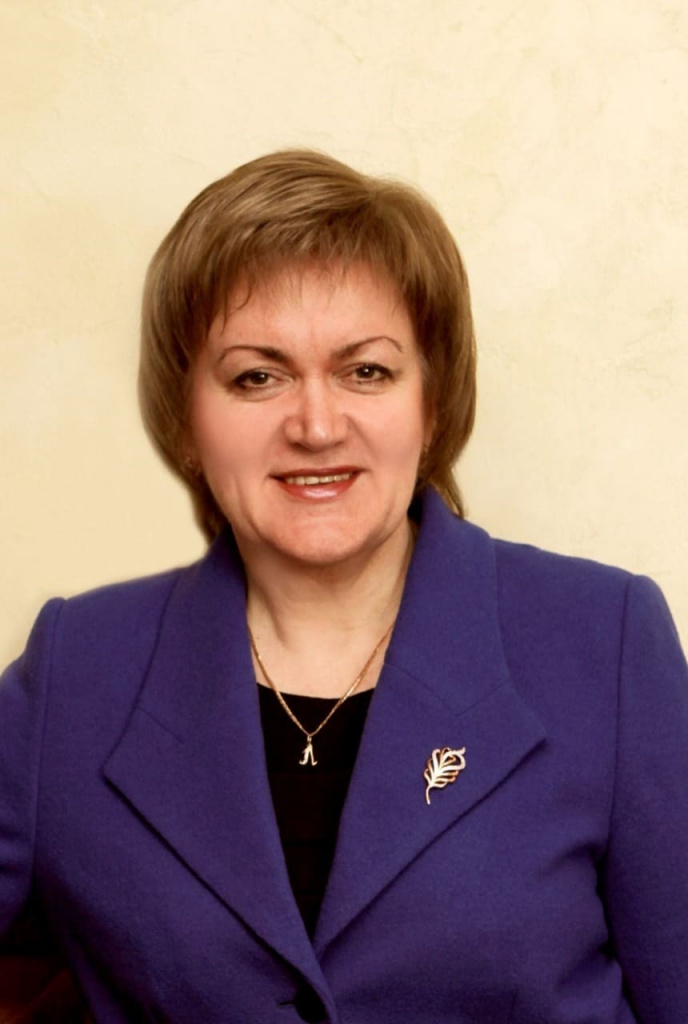 Глава администрации Октябрьского района Людмила ОВЧИЕВА: «Приближающийся праздник привнес особый настрой в нашу текущую работу. Все, что запланировали, старались сделать на пятерку с плюсом». 