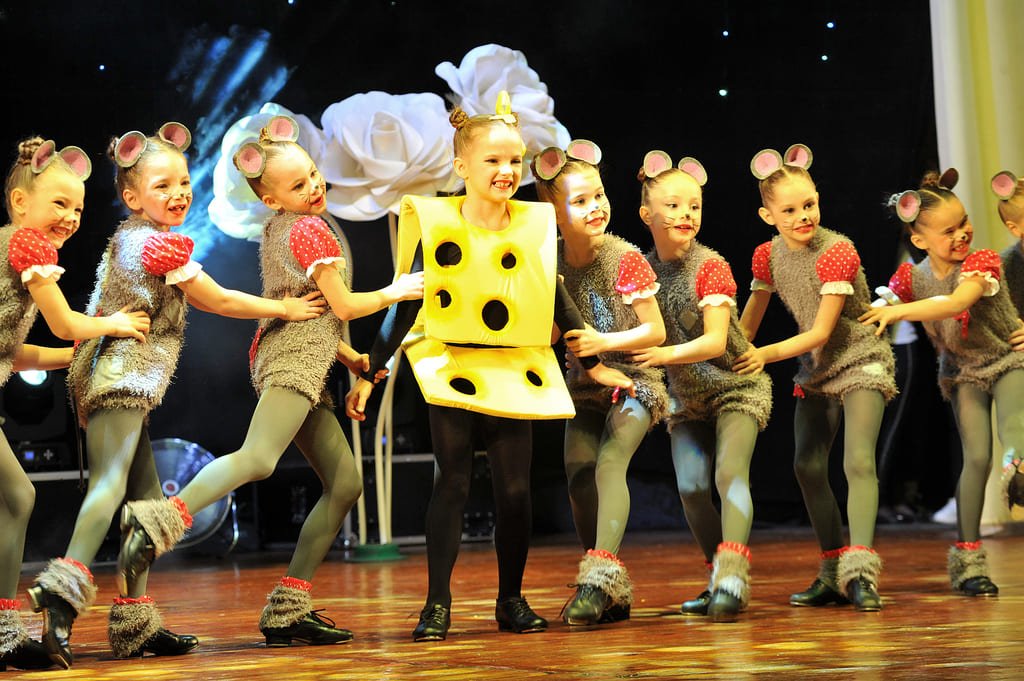Театр танца «Галатея» подготовил очень забавный танец «Мышки».
