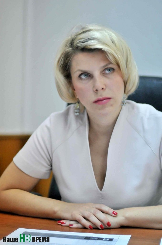 Управляющий Ростовским филиалом банка «Российский капитал», депутат Законодательного собрания области Анна ШТАБНОВА: «Учить самому простому»