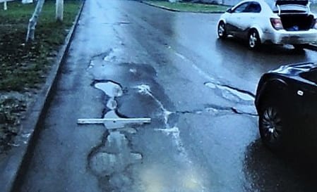 Проспект Ермака от площади Ермака до площади Троицкой.