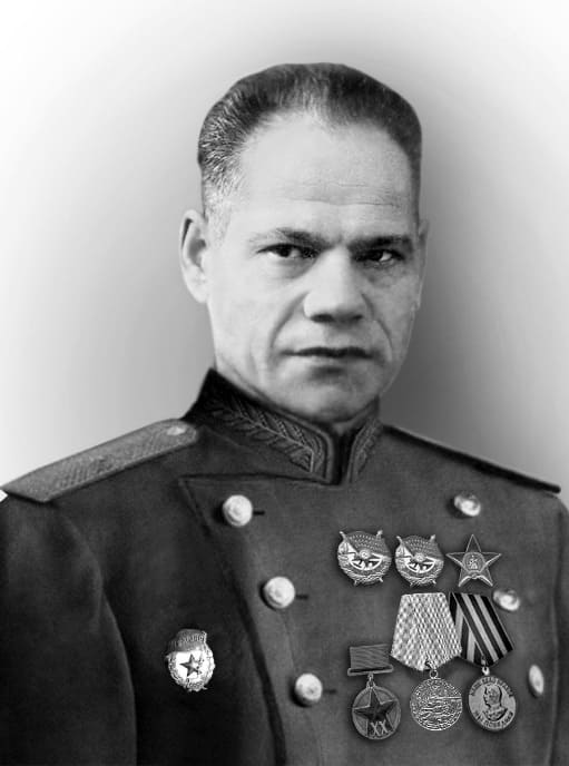 Командиру легендарной Башкирской кавдивизии генерал-майору Мингалею Шаймуратову присвоено посмертно звание Героя России. 