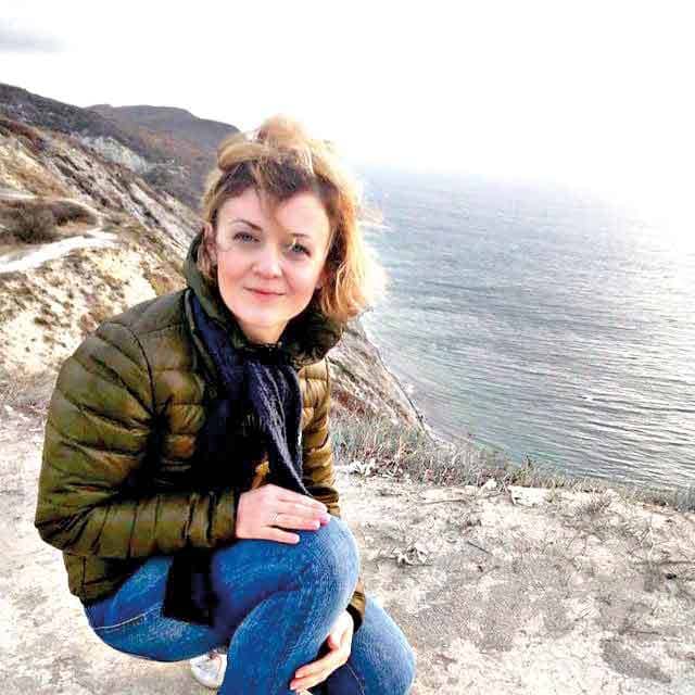 Художник-дизайнер, член Ростовского отделения Творческого союза художников России Ольга СЕРГИЕНКО. Художник-дизайнер, член Ростовского отделения Творческого союза художников России Ольга СЕРГИЕНКО.