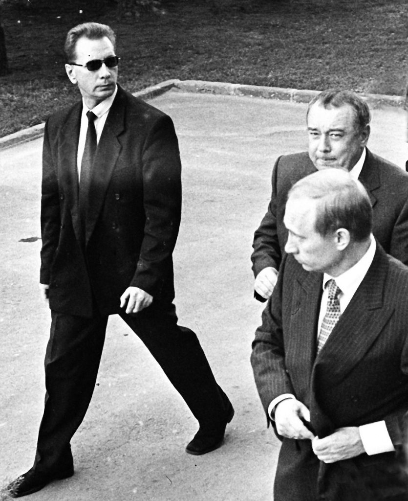 Путин премьер 1 визит в Ростов.jpg