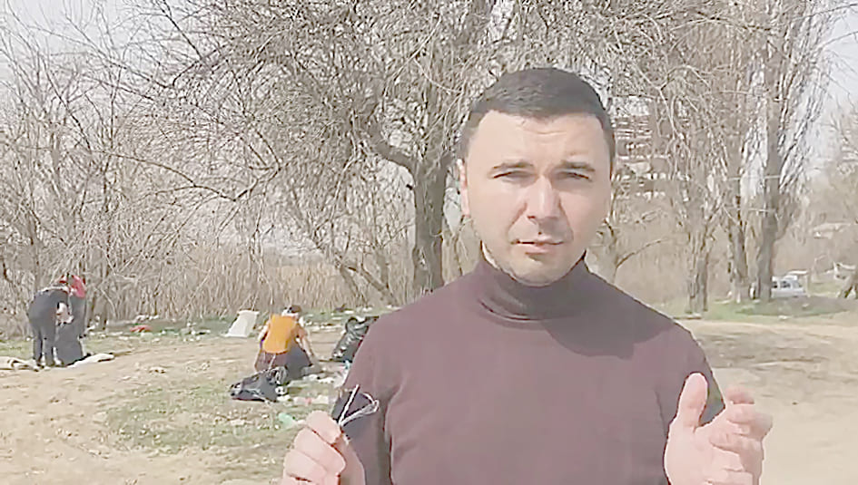 Глава администрации Железнодорожного района Андрей КОСЕНКО: «В следующую субботу – 9 апреля, очередной субботник, уже определены точки, где будут саженцы продаваться, чтобы любой желающий мог посадить дерево – и в своем дворе, и в общем».