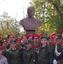 Оружейных дел революционер