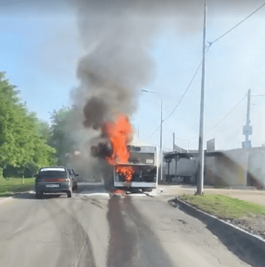 Еще один автобус с пассажирами загорелся в Ростове-на-Дону