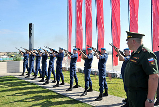 На Самбекских высотах захоронили останки 54 воинов