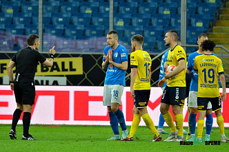 Ростов на своем поле уступил воронежскому Факелу