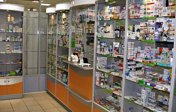 В Ростове у аптеки-должника конфисковали лекарства на почти два миллиона рублей