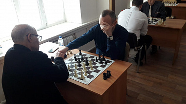 В Ростове провели рапид памяти ветерана прокуратуры и адвокатуры Василия Соломичева