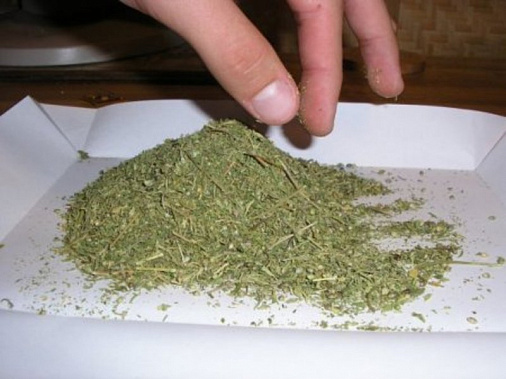 Азовчанин хранил более семи килограммов наркоты