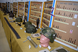 В Ростове в одном месте открылись две выставки на военную тему