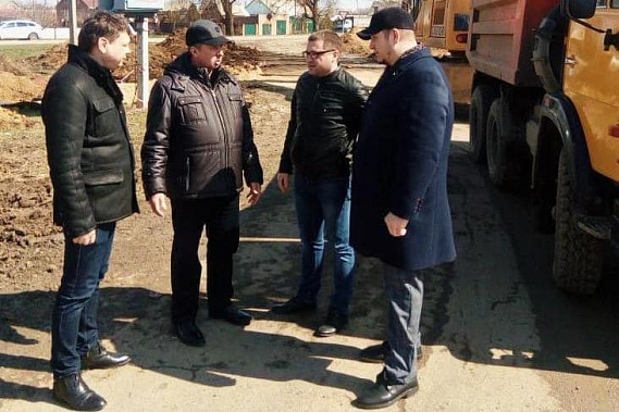 Напорный коллектор в Сальске планируют достроить до конца года