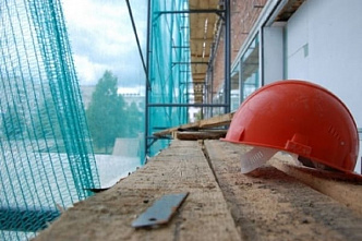 В Новочеркасске сорвался с 8 этажа строитель