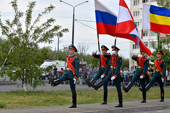 19 05 2024 В Суворовском микрорайоне открыли мурал героям Отечества