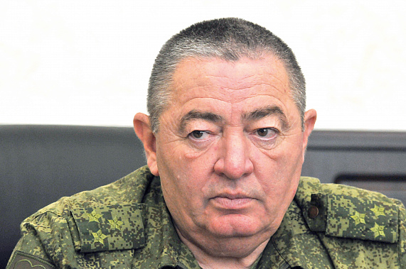 Начальник госпиталя полковник медицинской службы Валерий КОКОЕВ служил в Афганистане, ряде горячих точек на территории бывшего СССР. Начальник госпиталя полковник медицинской службы Валерий КОКОЕВ служил в Афганистане, ряде горячих точек на территории бывшего СССР.