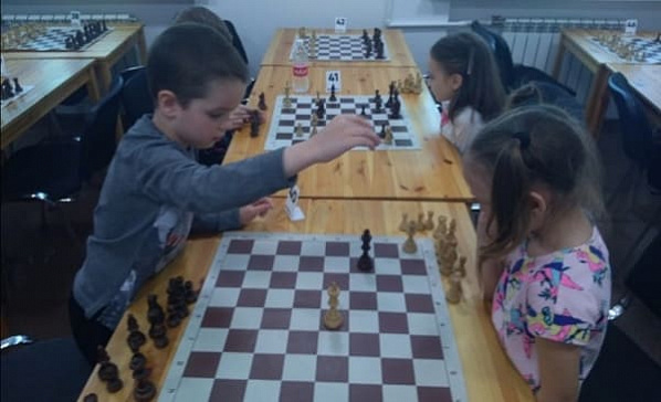 В Ростове стартовал детско-юношеской шахматный фестиваль