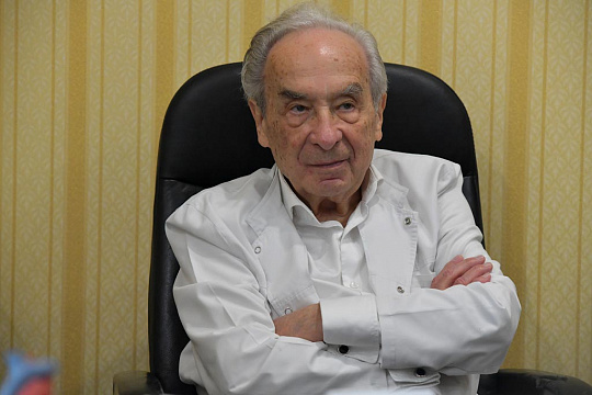 Александр Акимович Дюжиков встречает юбилей