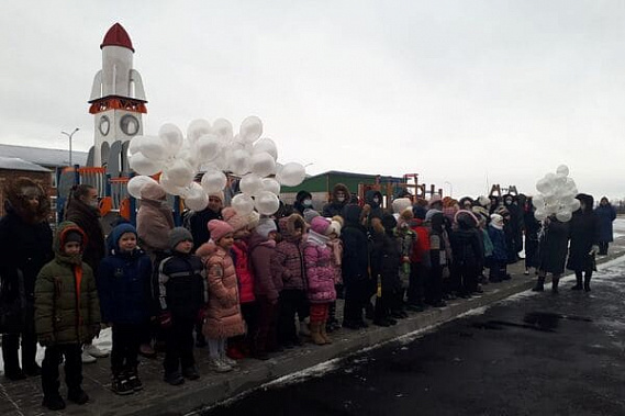 В станице Мелиховской сотня младшеклассников пошли в новую школу
